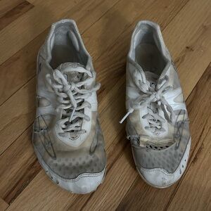 NFINITY Vengeance White Sneakers